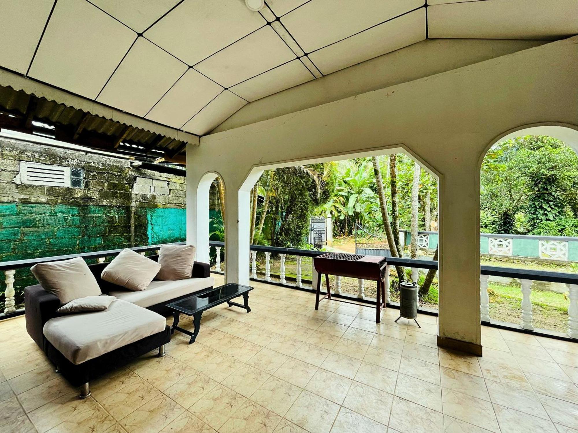 Dr House Ella - Hostel & Cafe Exterior photo