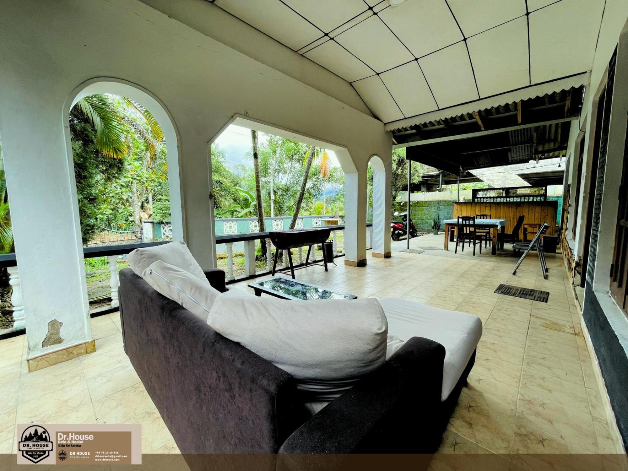 Dr House Ella - Hostel & Cafe Exterior photo