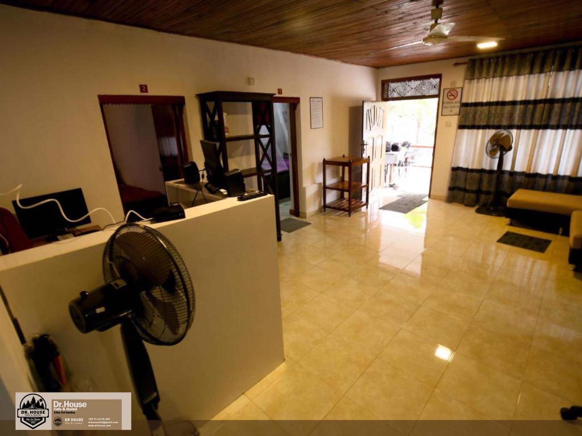 Dr House Ella - Hostel & Cafe Exterior photo